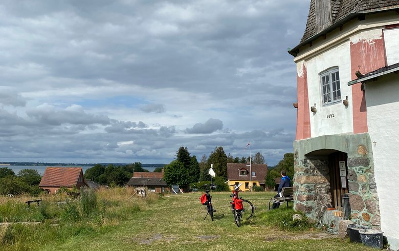 Besøg Bogø Mølle på din cykelferie Møn Rundt på 7 dage med overnatning og bagagetransport